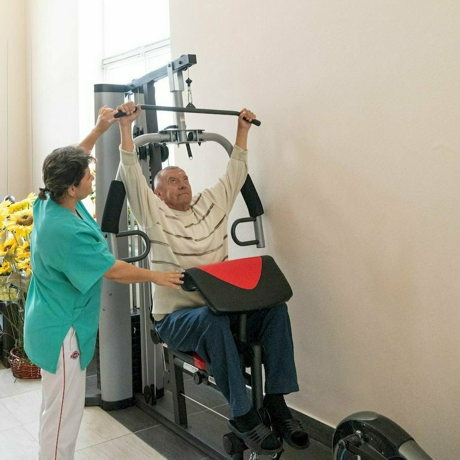 Физические упражнения для инвалидов колясочников 